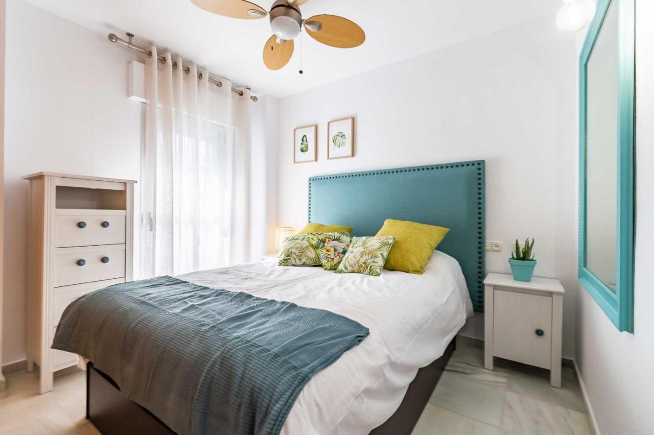 Fuengirola Los Boliches Paseo Maritimo Rey De Espana Esquina Lope De Vega 1 Dormitorio Mas Sofa Cama Salon Mas Cama Supletoria Экстерьер фото
